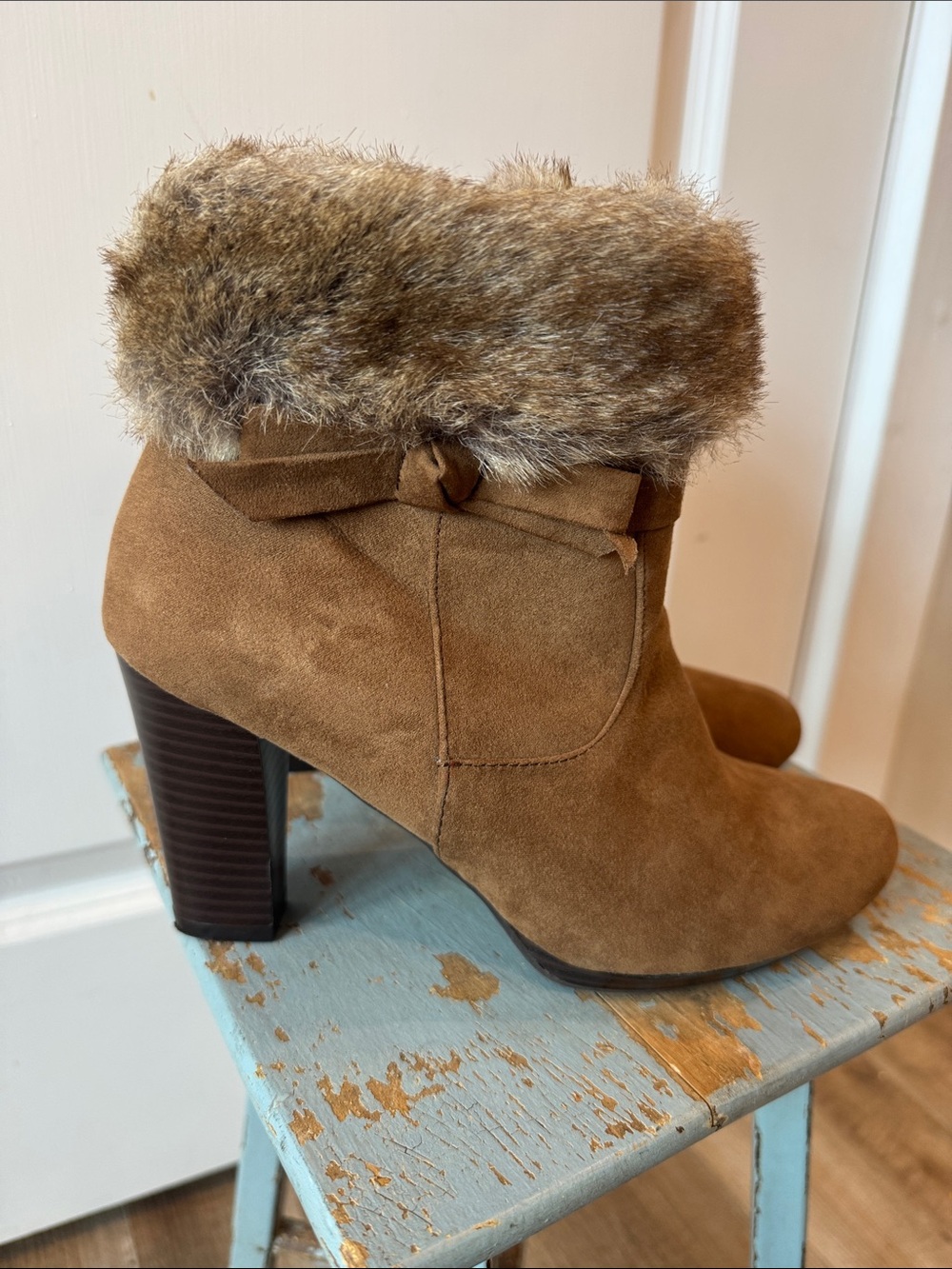 Dana Buchman Cassie Tan Brown Faux Suede Ankle Boots with Faux Fur Cuff 3” Heel